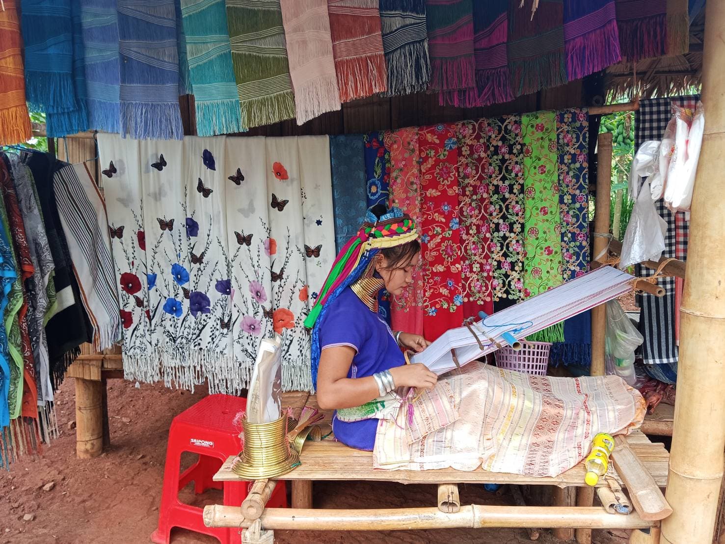 Chiang Rai Signature Temples Day Tour: White, Blue & Red from Chiang Mai