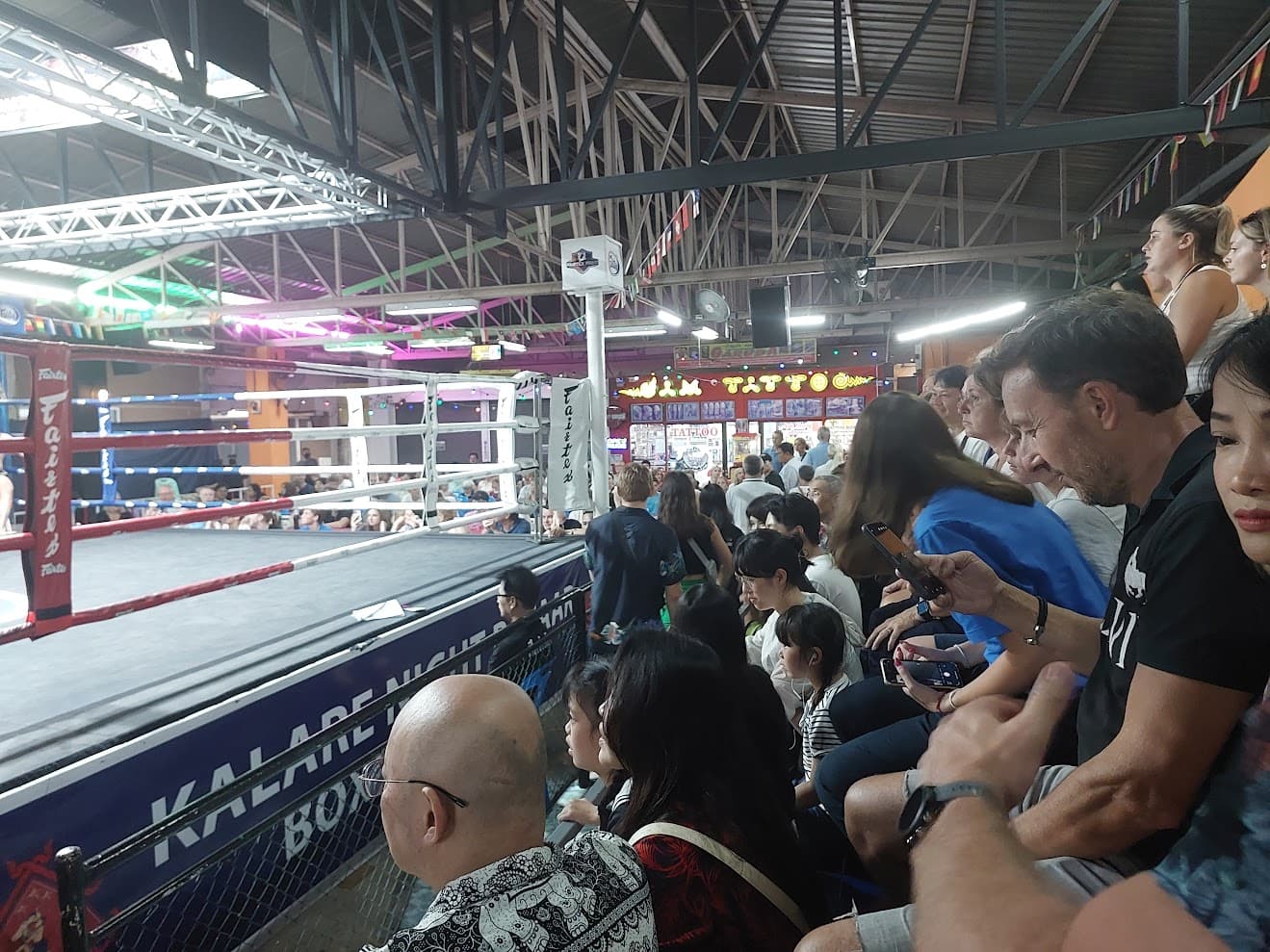 Thai boxing Fight - Kalare nightbazzar Boxing stadium