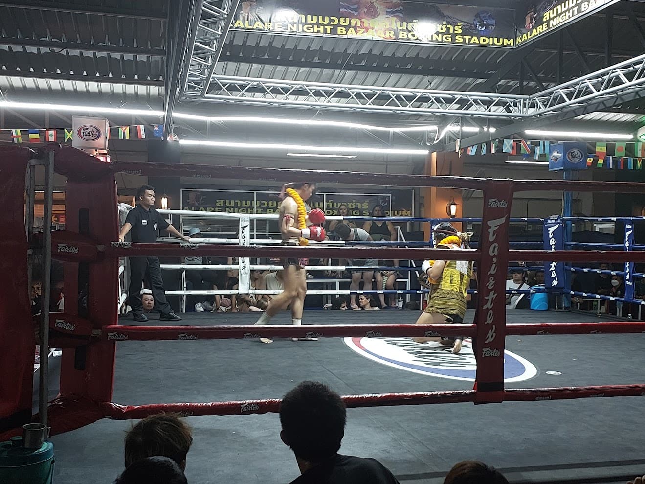 Thai boxing Fight - Kalare nightbazzar Boxing stadium