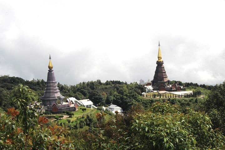 Excursión de un día al Parque Nacional Doi Inthanon, el techo de Tailandia (cómodo, sin caminatas exigentes)